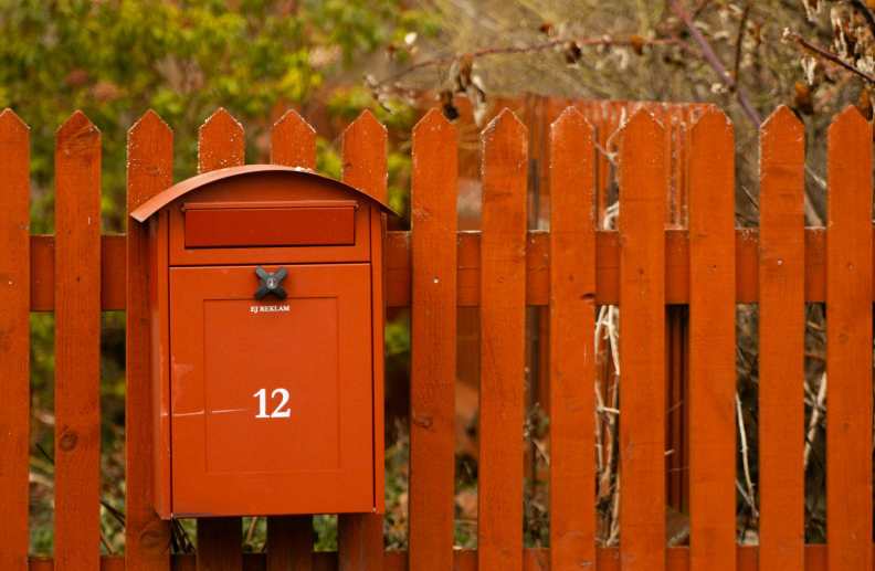 Dimensions et normes d'une boîte aux lettres